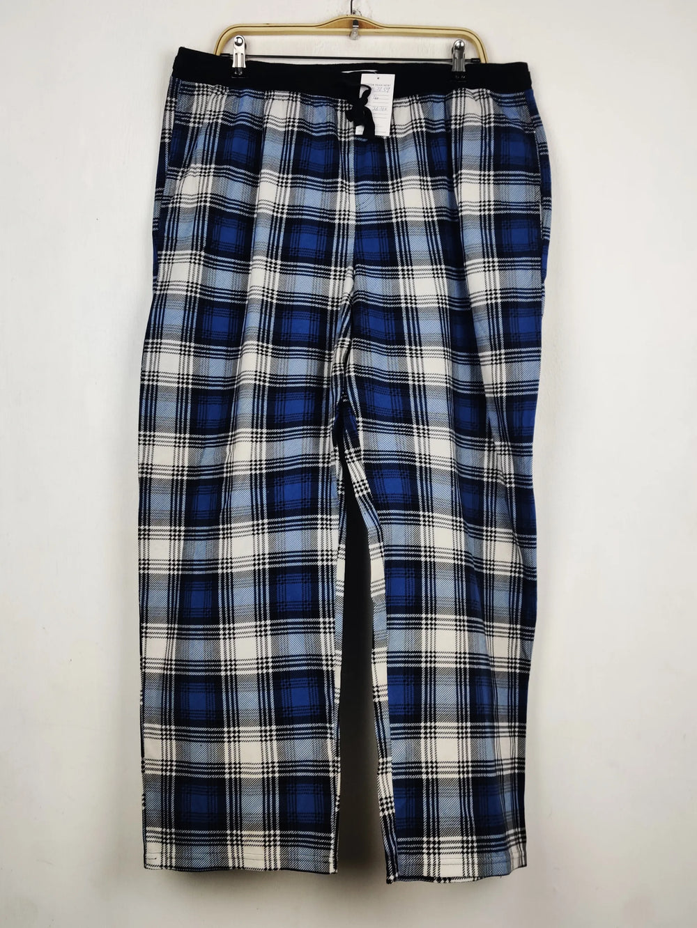 Buy online pre-used pre-loved 100% authentic & Original branded Primark (TT-3259) available in Pakistan. Top international brands avilable.