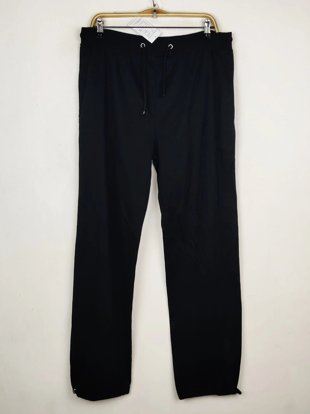Buy online pre-used pre-loved 100% authentic & Original branded Atlantic (TT-3299) available in Pakistan. Top international brands avilable.