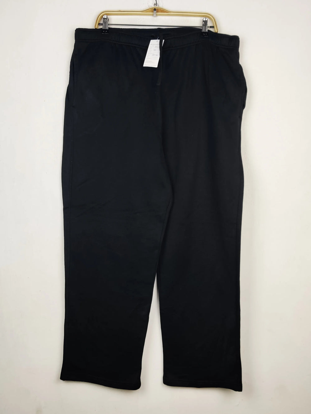 Buy online pre-used pre-loved 100% authentic & Original branded Old Navy (TT-3311) available in Pakistan. Top international brands avilable.