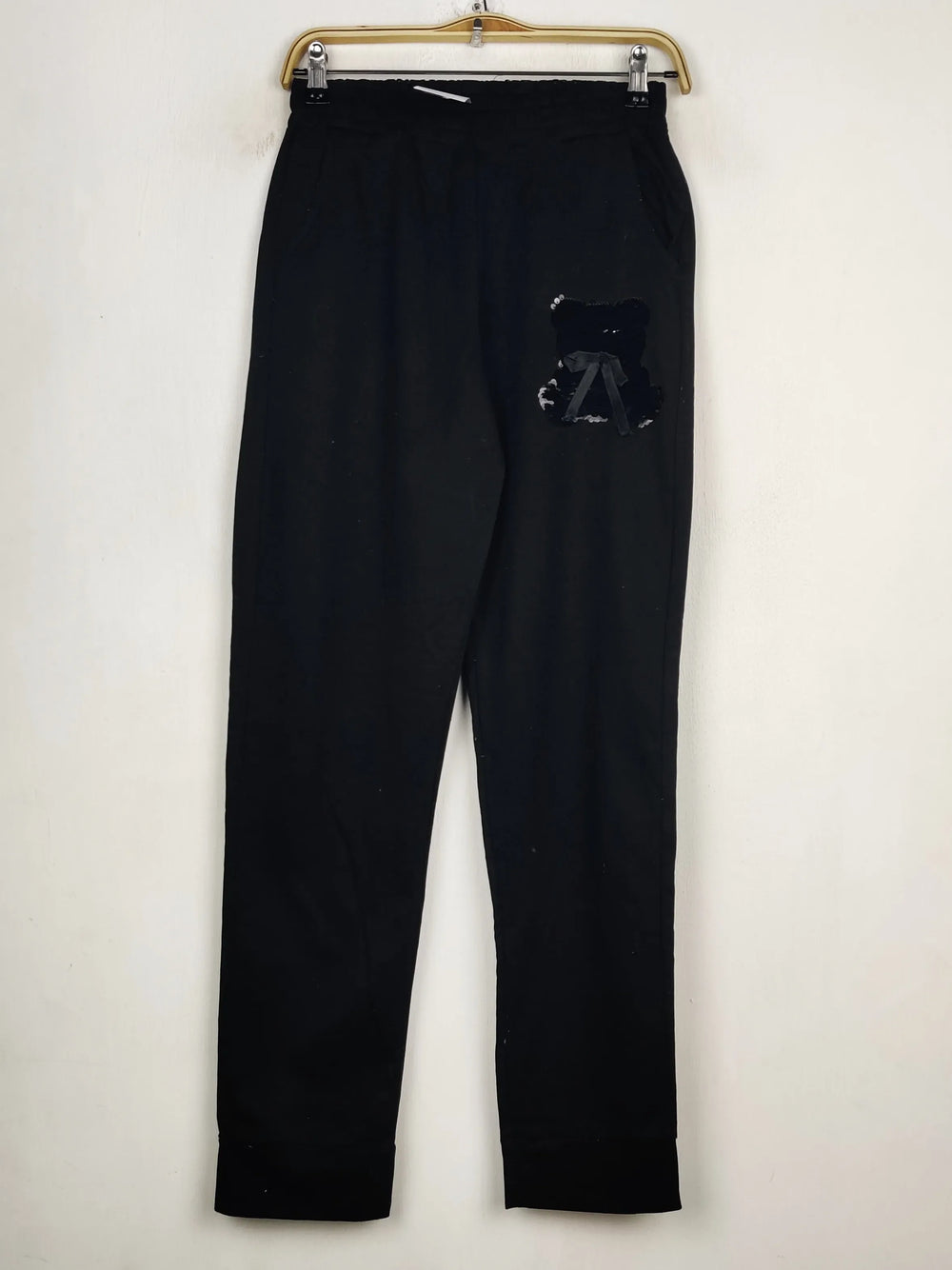 Buy online pre-used pre-loved 100% authentic & Original branded Unknown Brand (TT-3313) available in Pakistan. Top international brands avilable.