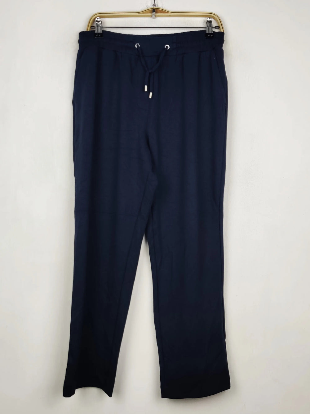 Buy online pre-used pre-loved 100% authentic & Original branded Dunnes Stores (TT-3326) available in Pakistan. Top international brands avilable.