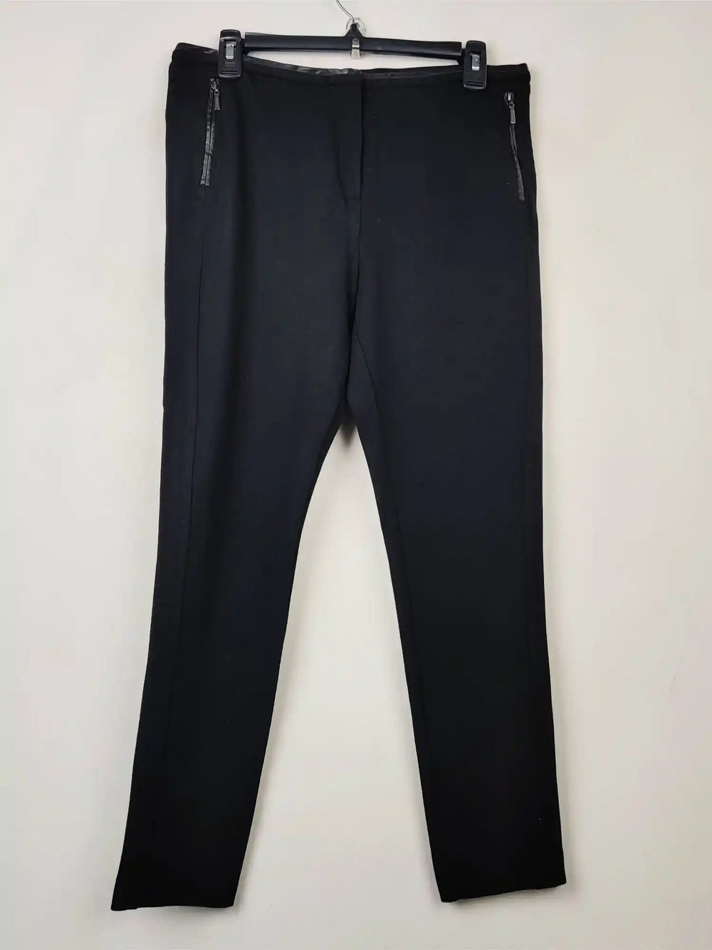 Buy online pre-used pre-loved 100% authentic & Original branded Autograph (TT-333) available in Pakistan. Top international brands avilable.