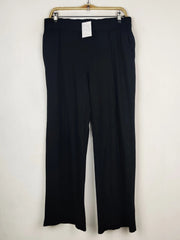 Buy online pre-used pre-loved 100% authentic & Original branded Up2 Fashion (TT-3366) available in Pakistan. Top international brands avilable.