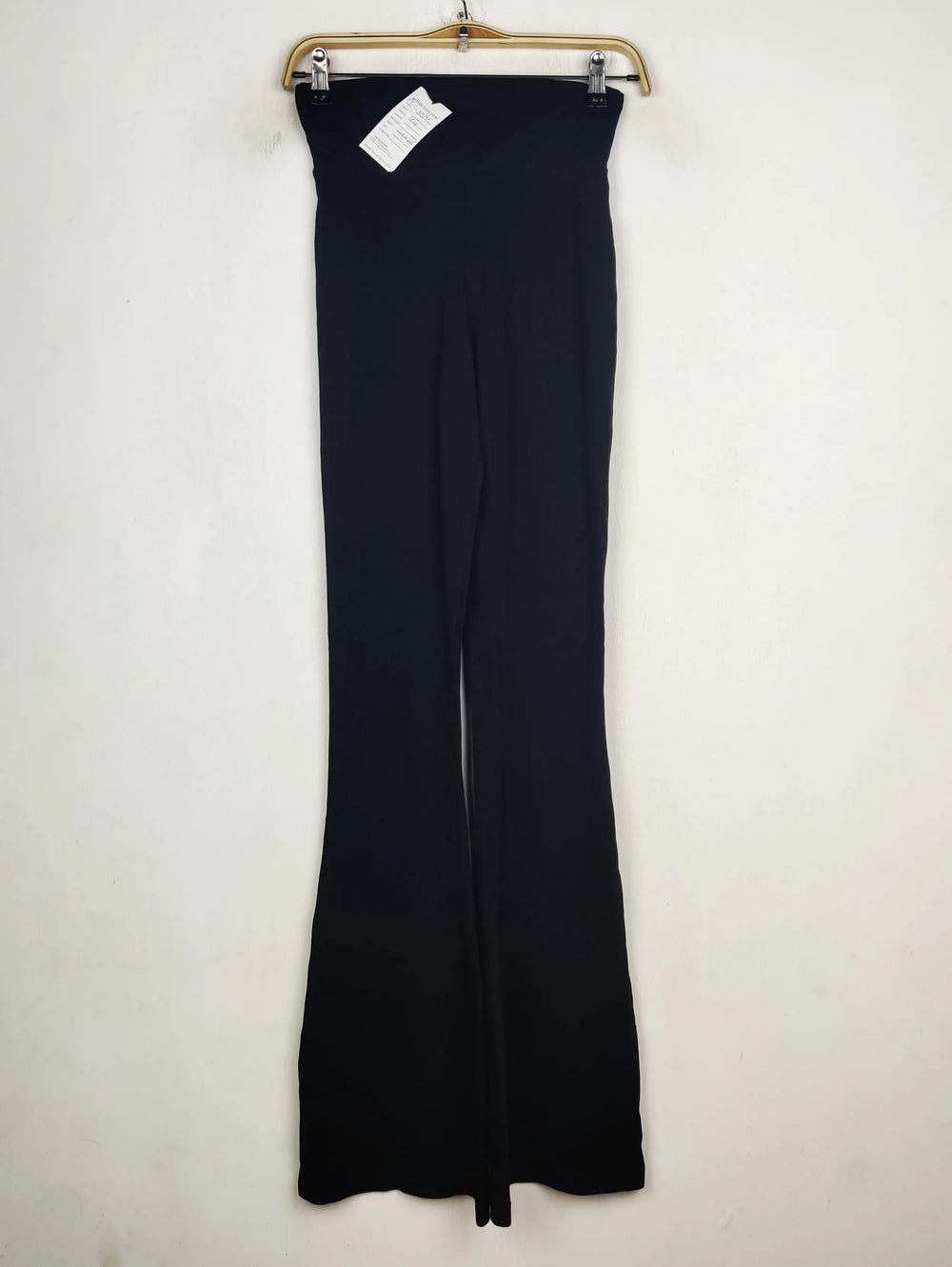 Buy online pre-used pre-loved 100% authentic & Original branded Boohoo (TT-3390) available in Pakistan. Top international brands avilable.