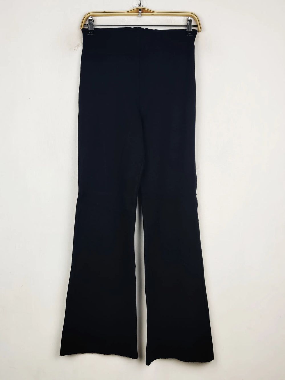 Buy online pre-used pre-loved 100% authentic & Original branded Primark (TT-3429) available in Pakistan. Top international brands avilable.