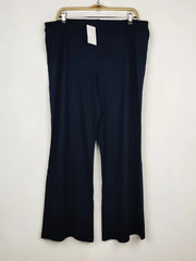 Buy online pre-used pre-loved 100% authentic & Original branded Marks & Spencer (TT-3504) available in Pakistan. Top international brands avilable.