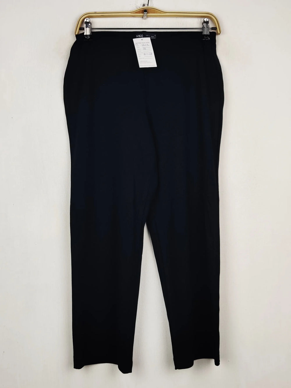 Buy online pre-used pre-loved 100% authentic & Original branded Marks & Spencer (TT-3509) available in Pakistan. Top international brands avilable.