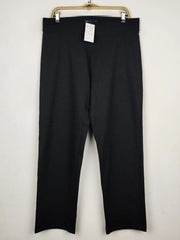 Buy online pre-used pre-loved 100% authentic & Original branded Marks & Spencer (TT-3542) available in Pakistan. Top international brands avilable.