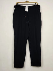 Buy online pre-used pre-loved 100% authentic & Original branded F&F (TT-3578) available in Pakistan. Top international brands avilable.