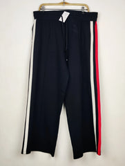 Buy online pre-used pre-loved 100% authentic & Original branded Marks & Spencer (TT-3597) available in Pakistan. Top international brands avilable.