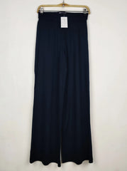 Buy online pre-used pre-loved 100% authentic & Original branded Marks & Spencer (TT-3613) available in Pakistan. Top international brands avilable.