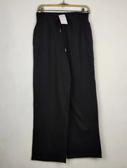 Buy online pre-used pre-loved 100% authentic & Original branded H&M (TT-3623) available in Pakistan. Top international brands avilable.