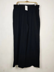Buy online pre-used pre-loved 100% authentic & Original branded Marks & Spencer (TT-3646) available in Pakistan. Top international brands avilable.