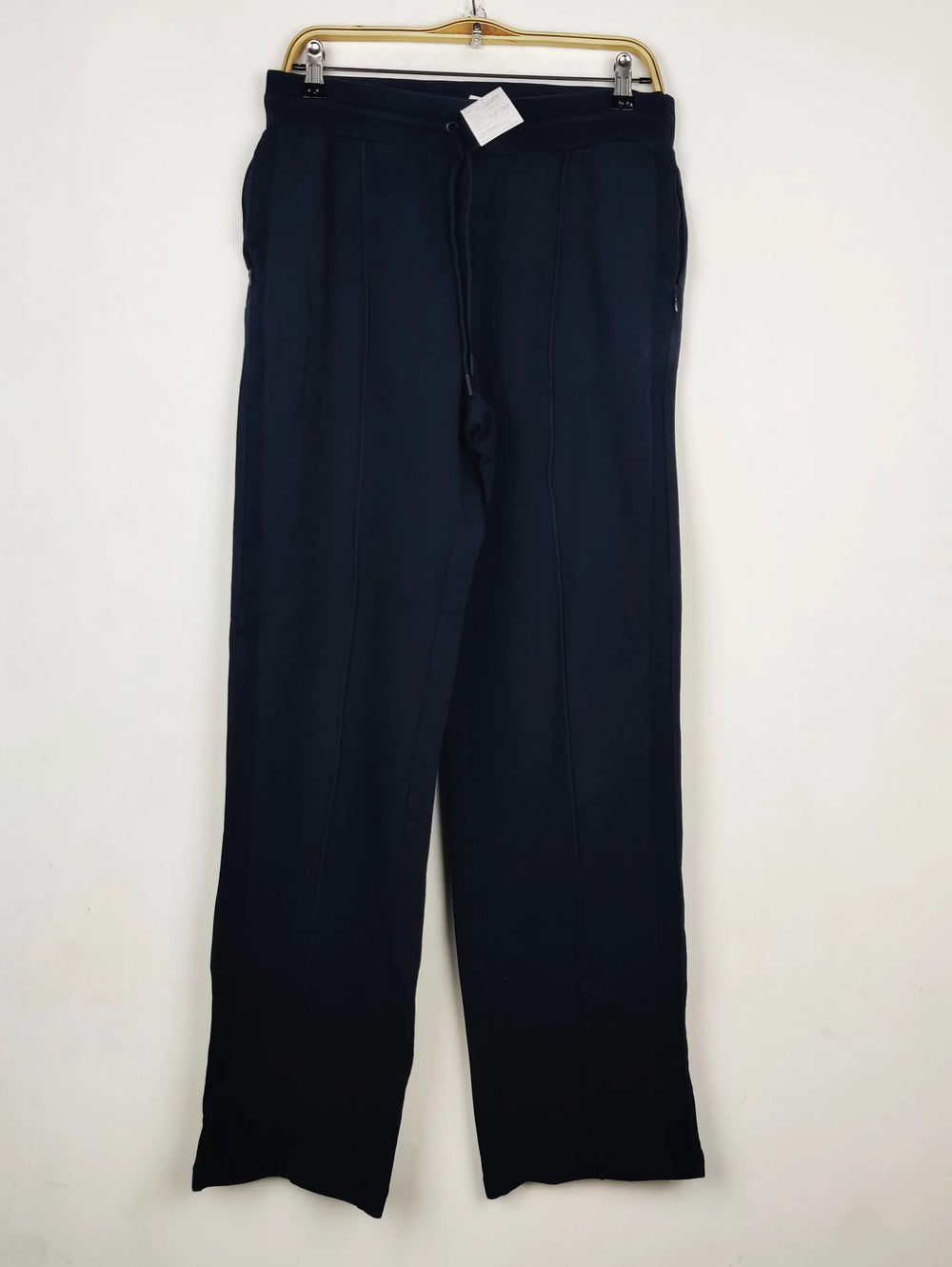 Buy online pre-used pre-loved 100% authentic & Original branded Marks & Spencer (TT-3680) available in Pakistan. Top international brands avilable.