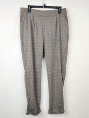 Buy online pre-used pre-loved 100% authentic & Original branded F&F (TT-368) available in Pakistan. Top international brands avilable.