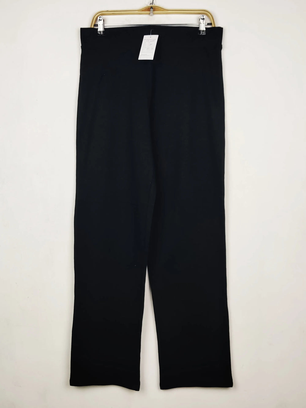 Buy online pre-used pre-loved 100% authentic & Original branded Marks & Spencer (TT-3700) available in Pakistan. Top international brands avilable.