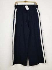 Buy online pre-used pre-loved 100% authentic & Original branded Marks & Spencer (TT-3708) available in Pakistan. Top international brands avilable.