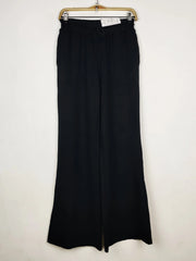 Buy online pre-used pre-loved 100% authentic & Original branded Unknown Brand (TT-3737) available in Pakistan. Top international brands avilable.