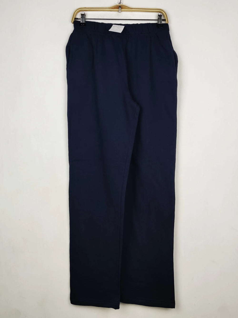 Buy online pre-used pre-loved 100% authentic & Original branded Country Collection (TT-3747) available in Pakistan. Top international brands avilable.