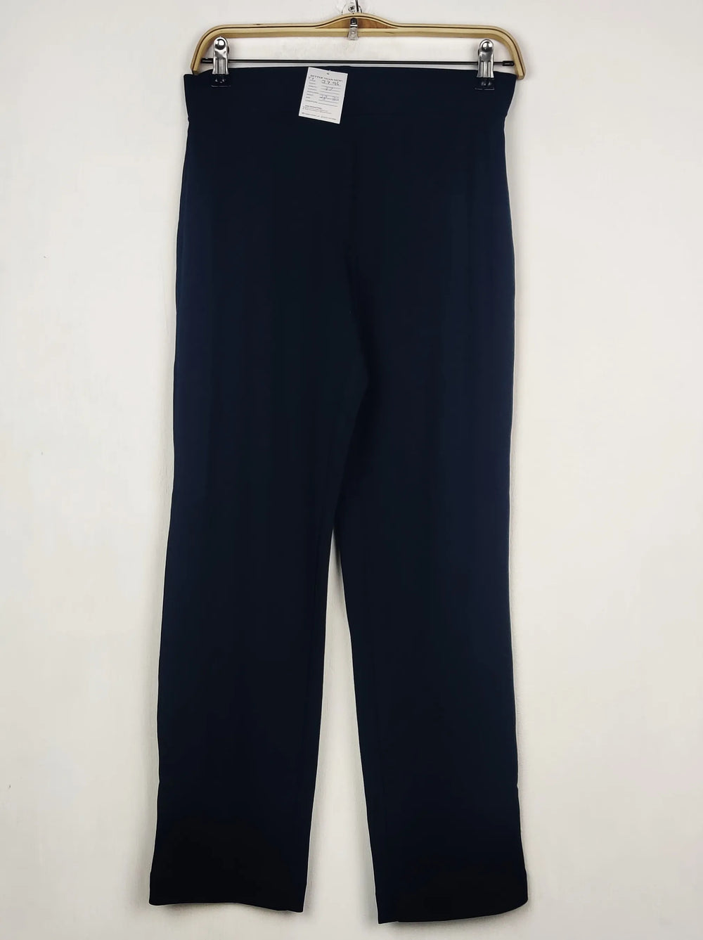 Buy online pre-used pre-loved 100% authentic & Original branded Marks & Spencer (TT-3796) available in Pakistan. Top international brands avilable.
