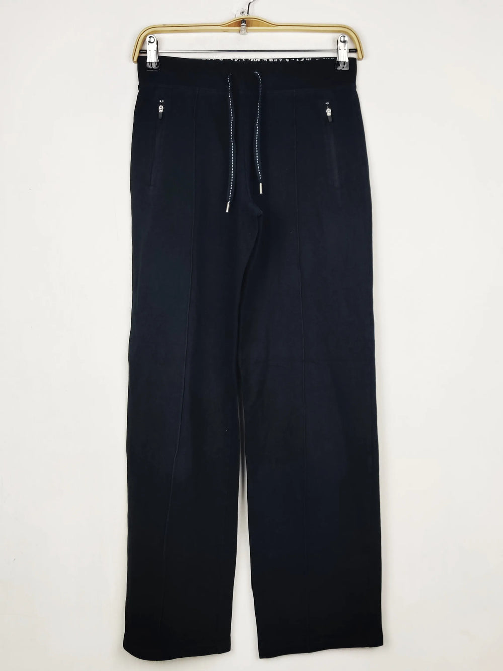 Buy online pre-used pre-loved 100% authentic & Original branded Marks & Spencer (TT-3873) available in Pakistan. Top international brands avilable.