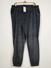 Buy online pre-used pre-loved 100% authentic & Original branded Marks & Spencer (TT-3884) available in Pakistan. Top international brands avilable.