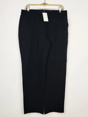 Buy online pre-used pre-loved 100% authentic & Original branded Marks & Spencer (TT-3898) available in Pakistan. Top international brands avilable.