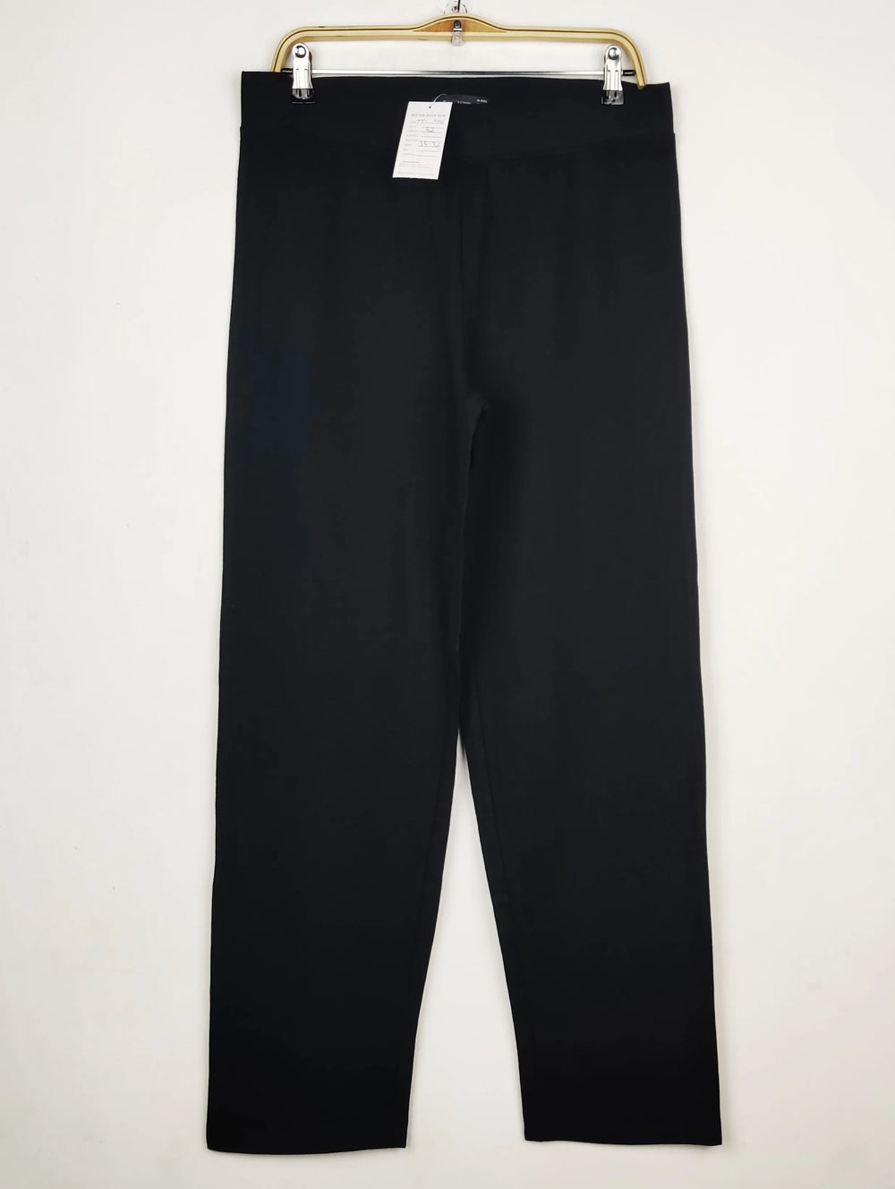 Buy online pre-used pre-loved 100% authentic & Original branded Marks & Spencer (TT-3906) available in Pakistan. Top international brands avilable.