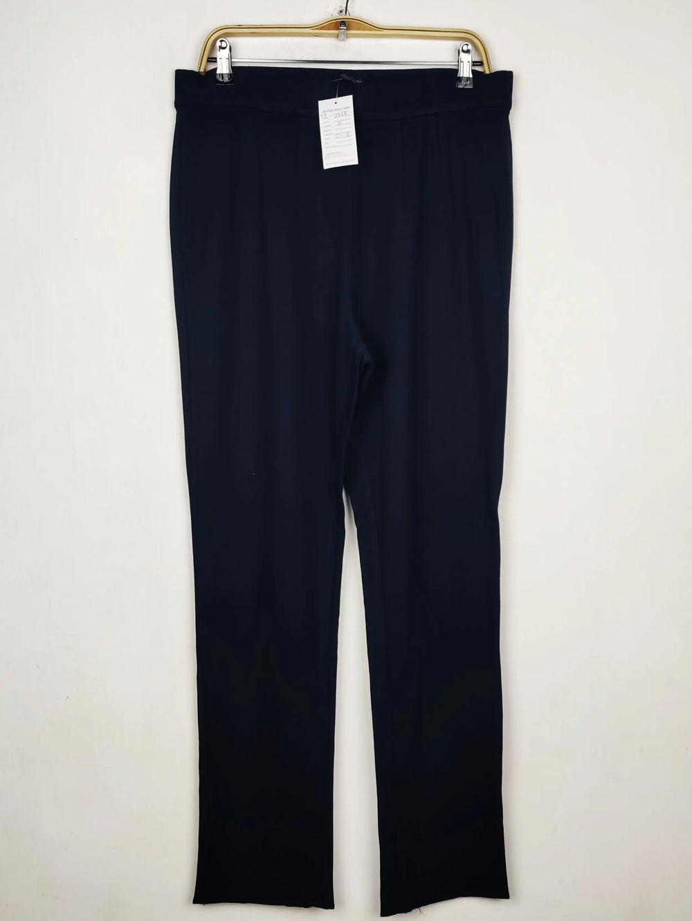Buy online pre-used pre-loved 100% authentic & Original branded Marks & Spencer (TT-3938) available in Pakistan. Top international brands avilable.