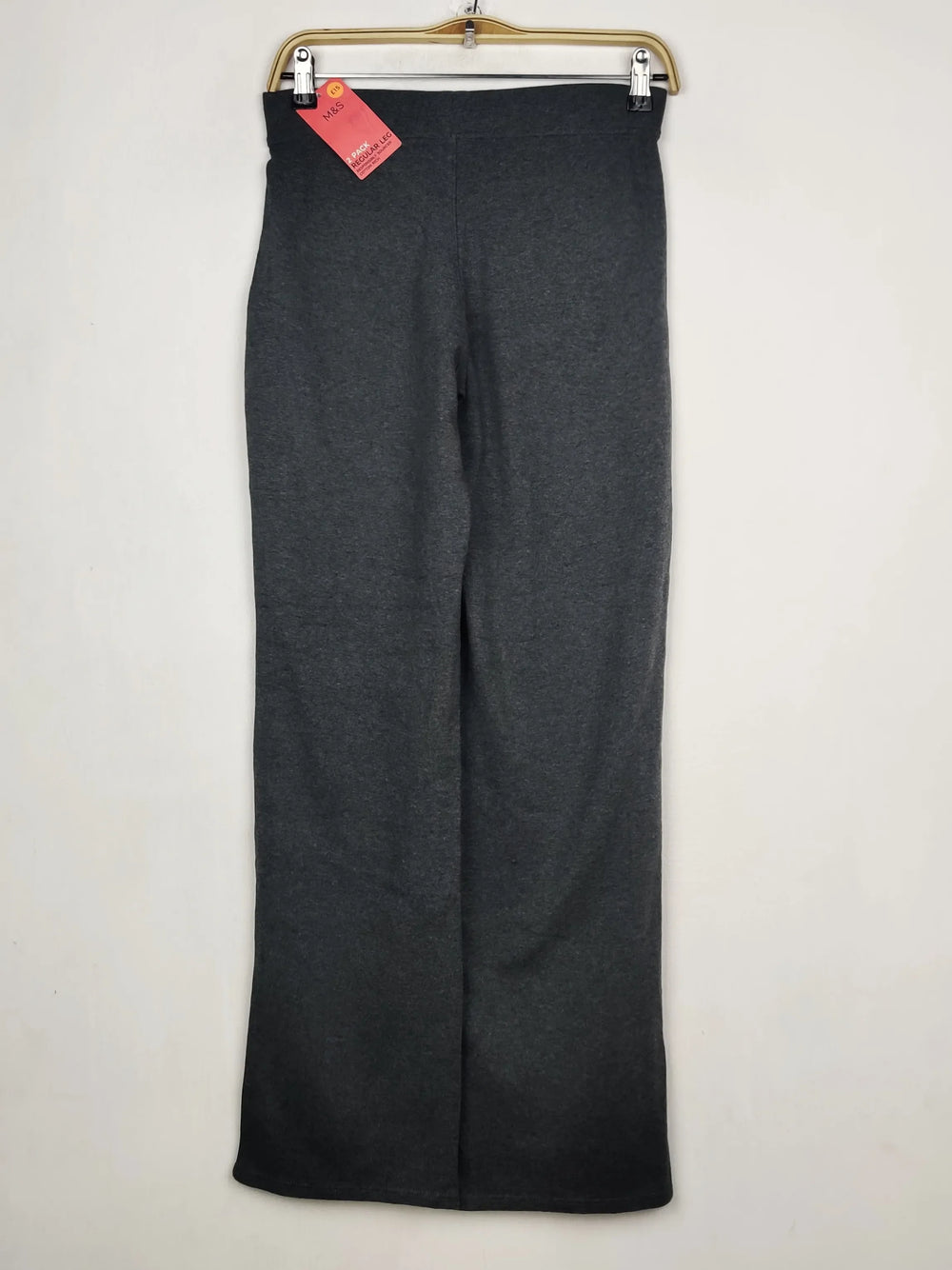 Buy online pre-used pre-loved 100% authentic & Original branded Marks & Spencer (TT-3969) available in Pakistan. Top international brands avilable.