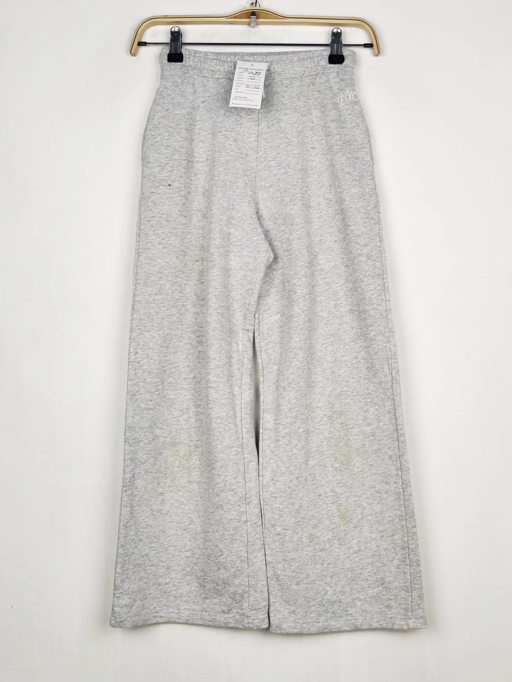 Buy online pre-used pre-loved 100% authentic & Original branded H&M (TT-3977) available in Pakistan. Top international brands avilable.