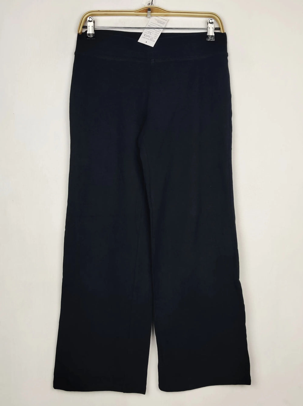 Buy online pre-used pre-loved 100% authentic & Original branded Marks & Spencer (TT-4028) available in Pakistan. Top international brands avilable.