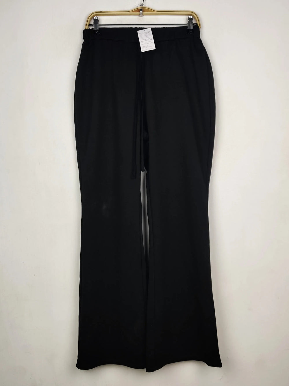 Buy online pre-used pre-loved 100% authentic & Original branded Shein (TT-4038) available in Pakistan. Top international brands avilable.
