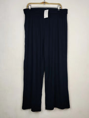 Buy online pre-used pre-loved 100% authentic & Original branded Marks & Spencer (TT-4042) available in Pakistan. Top international brands avilable.