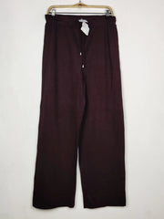 Buy online pre-used pre-loved 100% authentic & Original branded Marks & Spencer (TT-4072) available in Pakistan. Top international brands avilable.