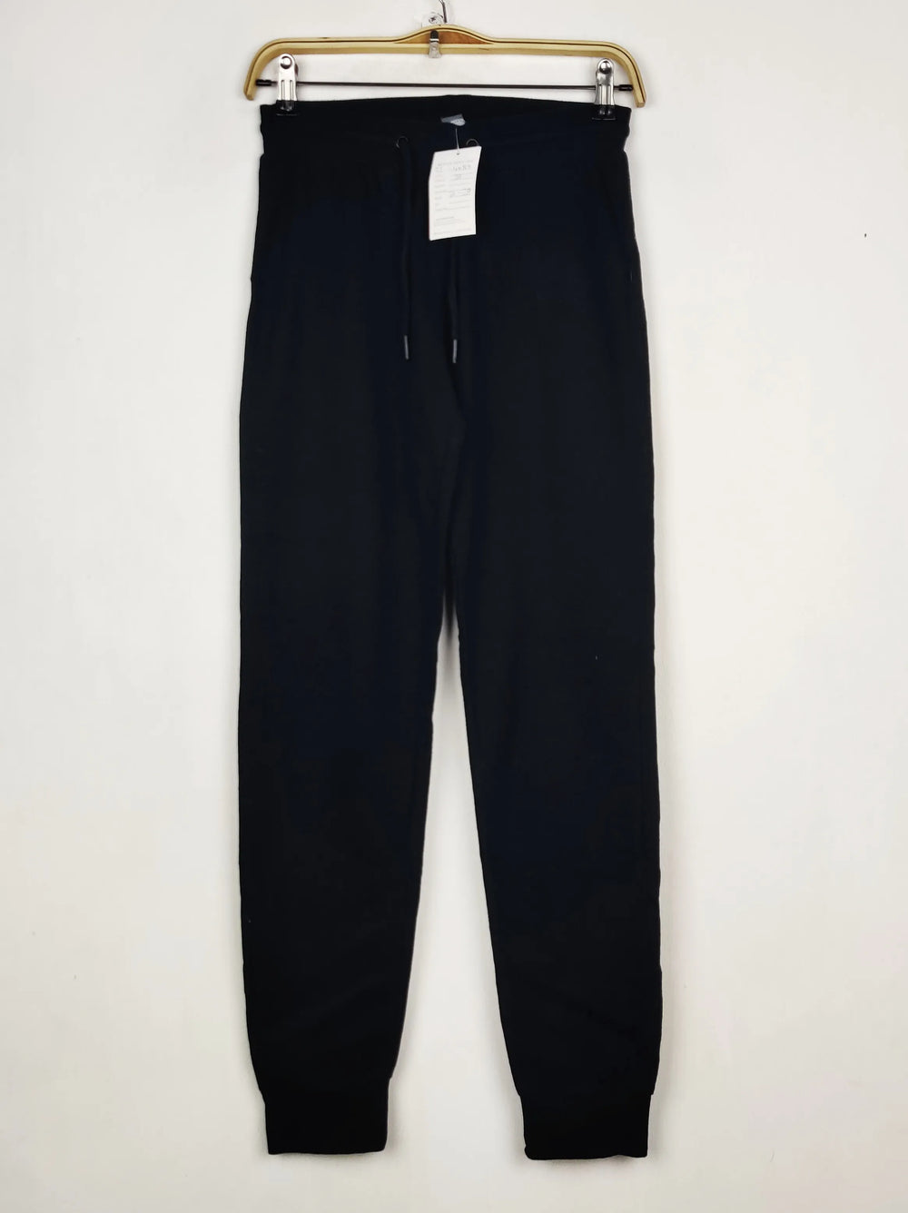 Buy online pre-used pre-loved 100% authentic & Original branded Primark (TT-4080) available in Pakistan. Top international brands avilable.