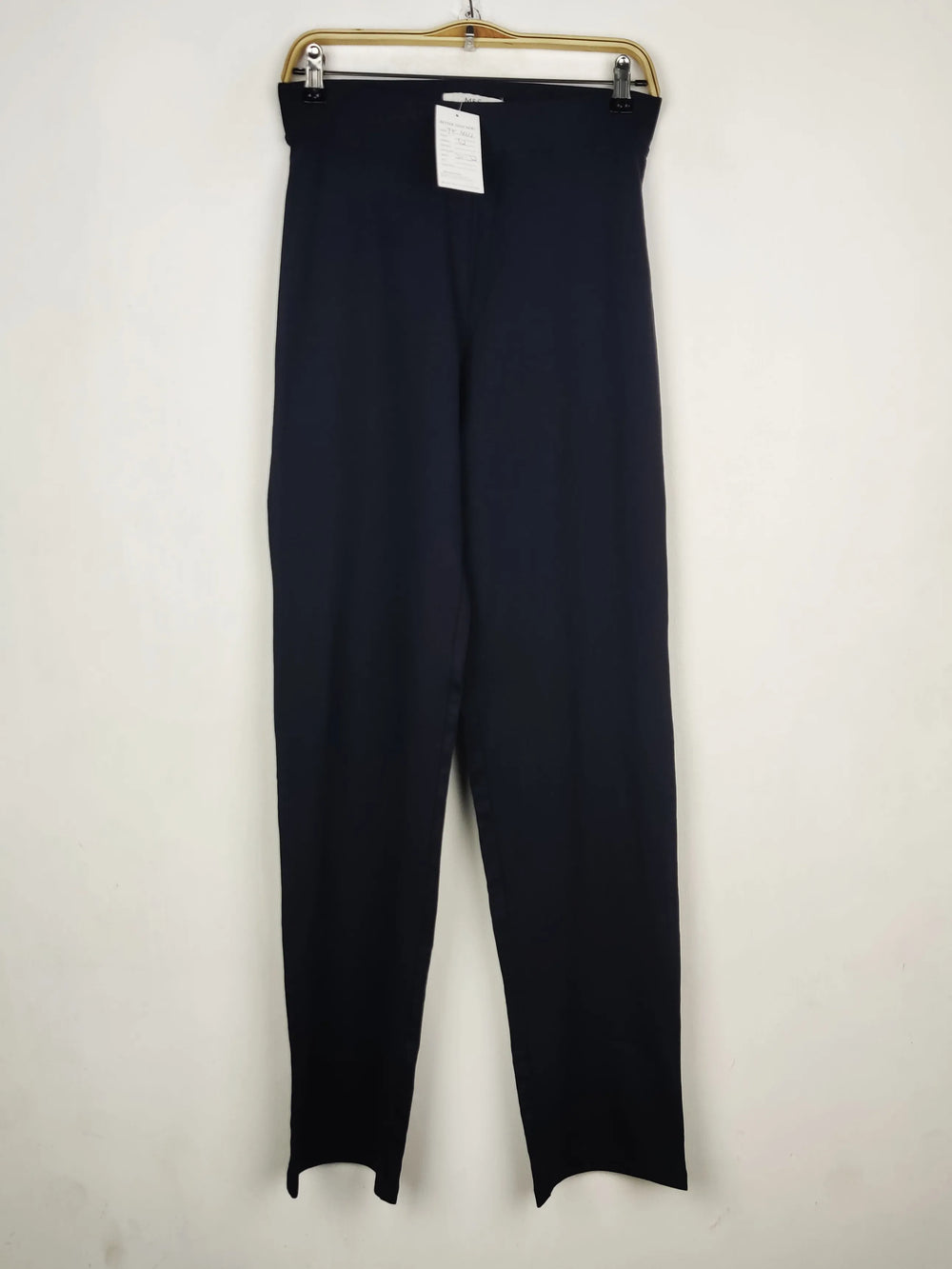 Buy online pre-used pre-loved 100% authentic & Original branded Marks & Spencer (TT-4111) available in Pakistan. Top international brands avilable.