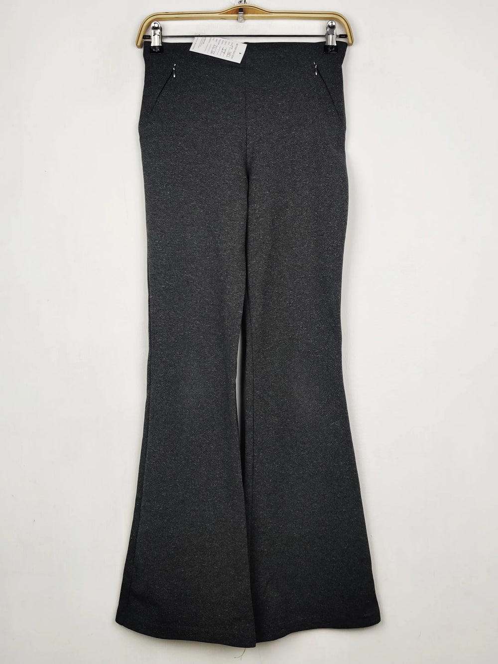 Buy online pre-used pre-loved 100% authentic & Original branded Marks & Spencer (TT-4121) available in Pakistan. Top international brands avilable.