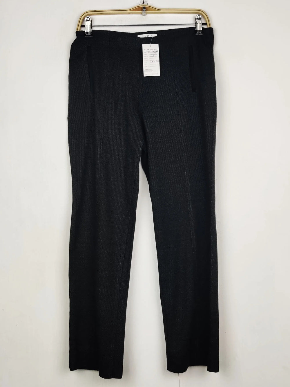Buy online pre-used pre-loved 100% authentic & Original branded Marks & Spencer (TT-4124) available in Pakistan. Top international brands avilable.