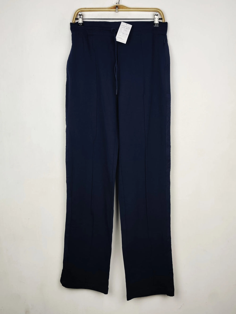 Buy online pre-used pre-loved 100% authentic & Original branded Marks & Spencer (TT-4130) available in Pakistan. Top international brands avilable.