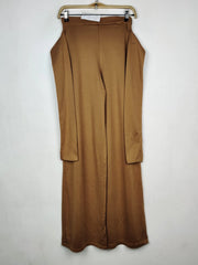 Buy online pre-used pre-loved 100% authentic & Original branded Unknown Brand (TT-4131) available in Pakistan. Top international brands avilable.