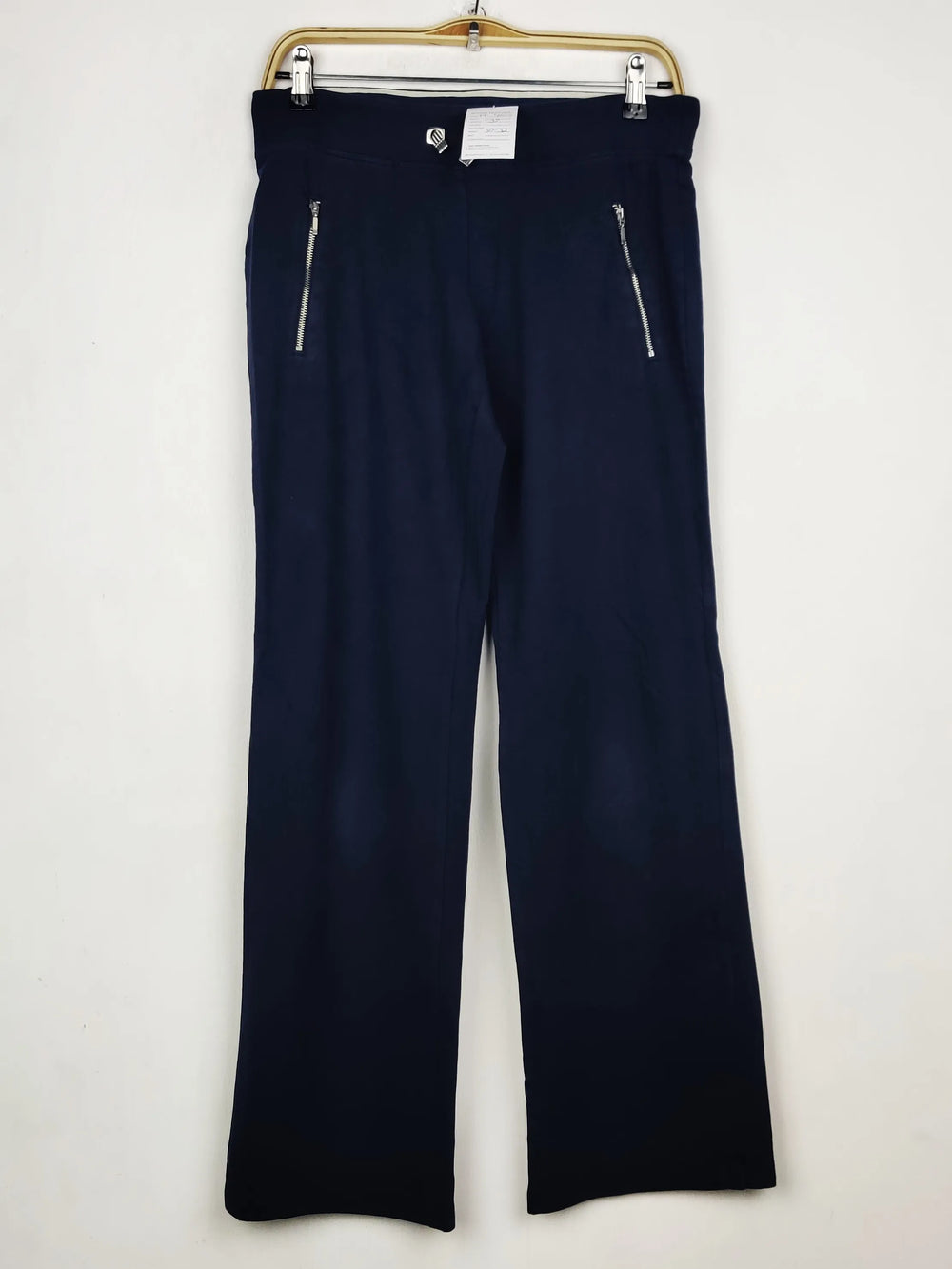 Buy online pre-used pre-loved 100% authentic & Original branded Marks & Spencer (TT-4165) available in Pakistan. Top international brands avilable.