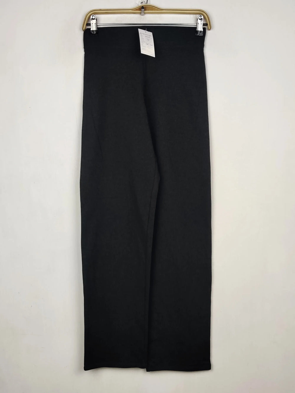 Buy online pre-used pre-loved 100% authentic & Original branded Marks & Spencer (TT-4213) available in Pakistan. Top international brands avilable.