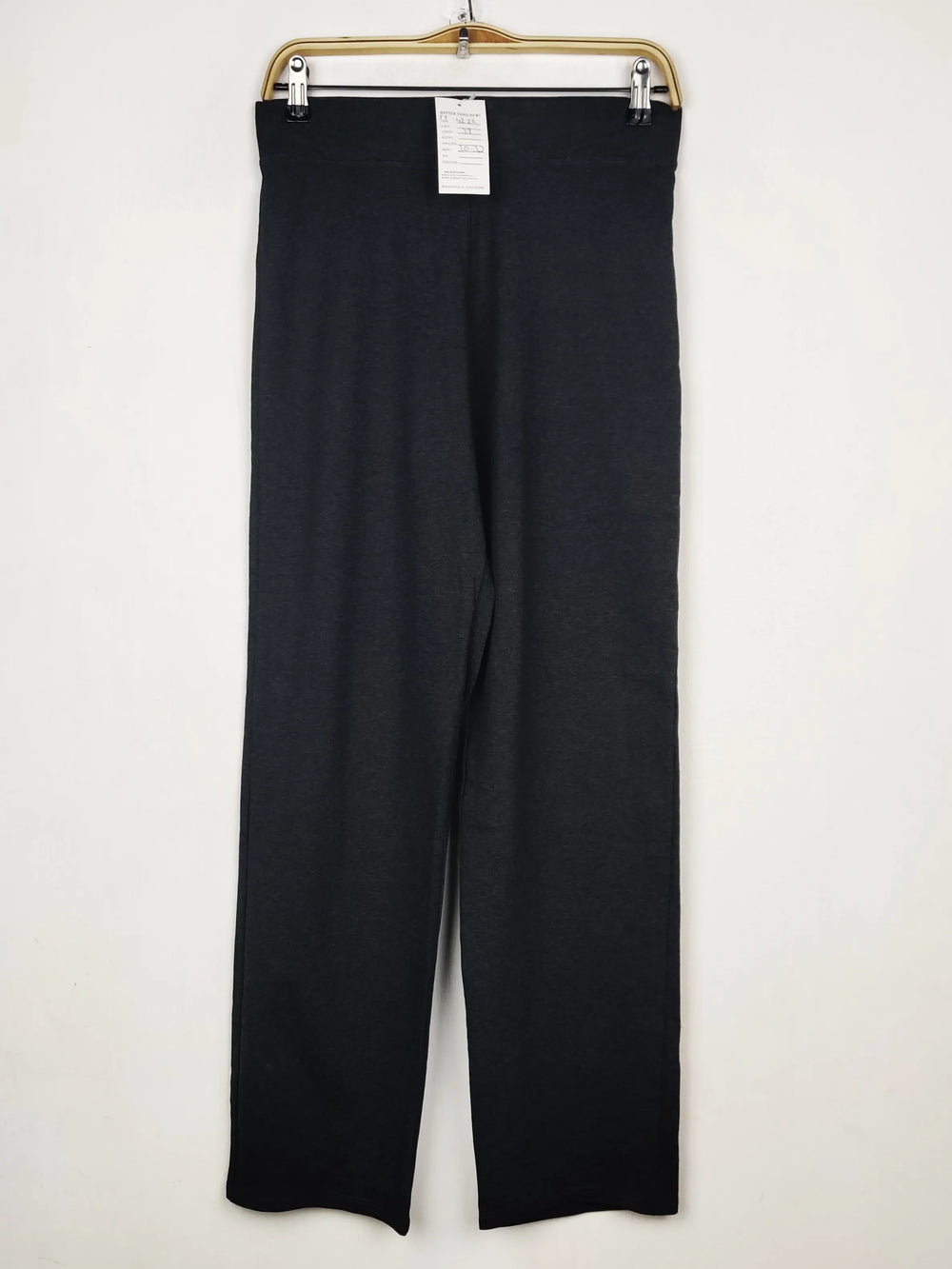 Buy online pre-used pre-loved 100% authentic & Original branded Marks & Spencer (TT-4222) available in Pakistan. Top international brands avilable.