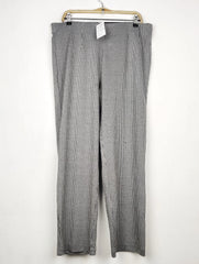 Buy online pre-used pre-loved 100% authentic & Original branded Marks & Spencer (TT-4244) available in Pakistan. Top international brands avilable.