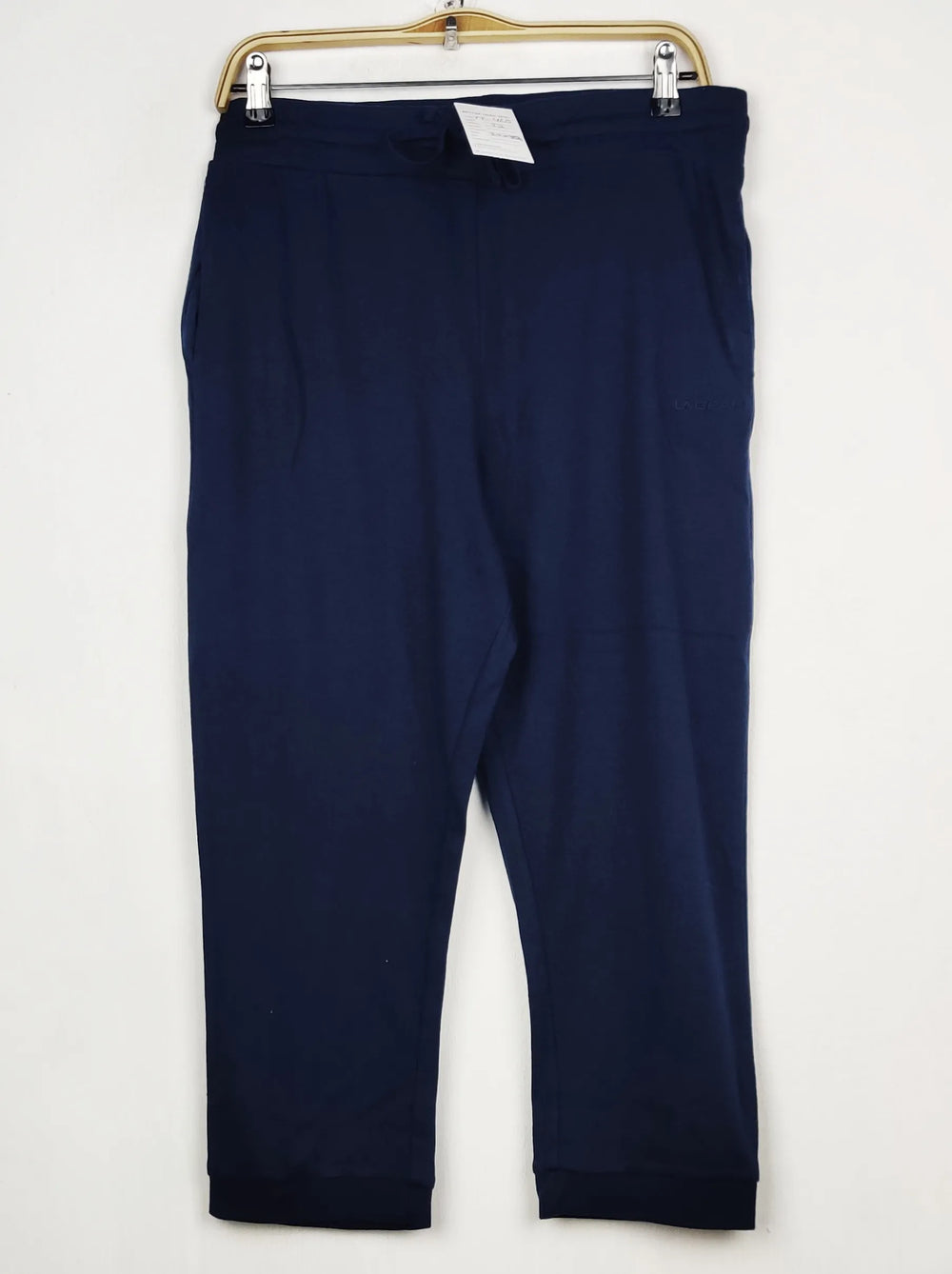 Buy online pre-used pre-loved 100% authentic & Original branded La Gear (TT-4275) available in Pakistan. Top international brands avilable.