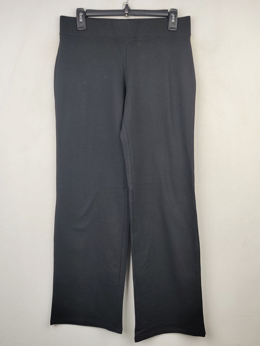 Buy online pre-used pre-loved 100% authentic & Original branded Marks & Spencer (TT-427) available in Pakistan. Top international brands avilable.