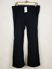 Buy online pre-used pre-loved 100% authentic & Original branded Marks & Spencer (TT-4339) available in Pakistan. Top international brands avilable.