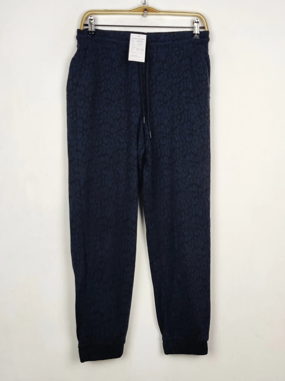 Buy online pre-used pre-loved 100% authentic & Original branded Marks & Spencer (TT-4347) available in Pakistan. Top international brands avilable.