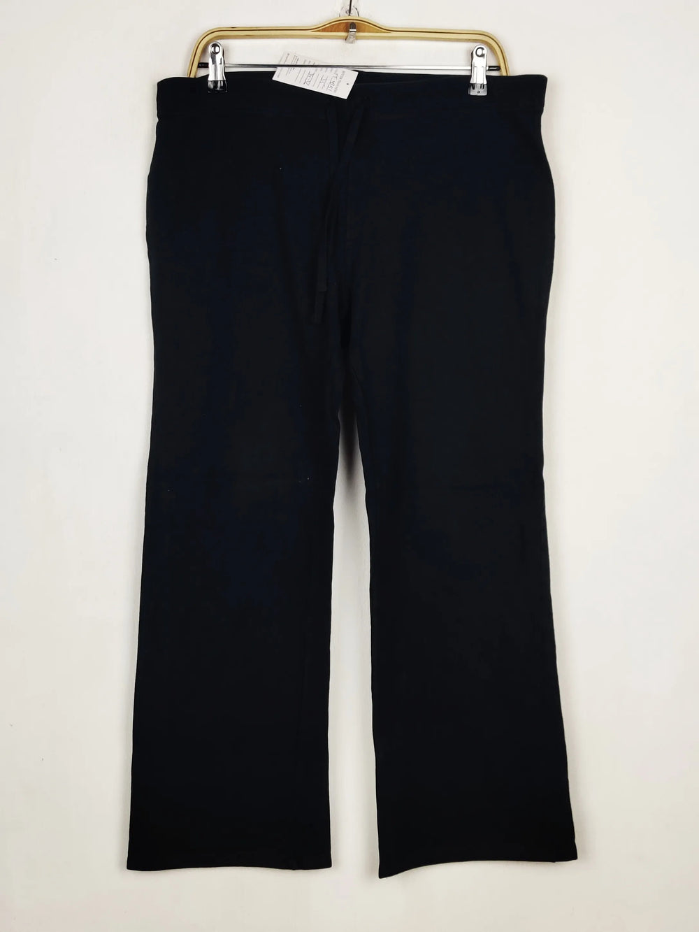 Buy online pre-used pre-loved 100% authentic & Original branded Marks & Spencer (TT-4351) available in Pakistan. Top international brands avilable.